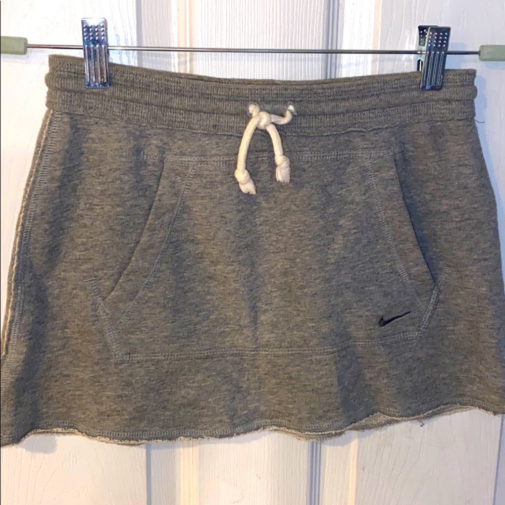 Nike XS athletic mini skirt